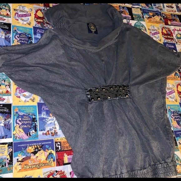 RARE ✨💚 Disney Couture Tinkerbell top - Picture 4 of 5